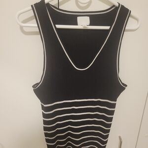 H&M Black and White V-Neck Sweater